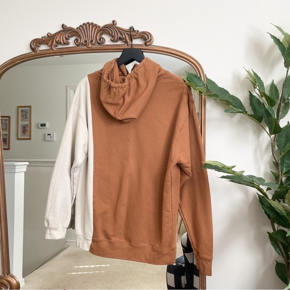 Two-Toned Embroidered Cowgirl Pullover Hoodie Brown/Cream Medium - Picture 4 of 5